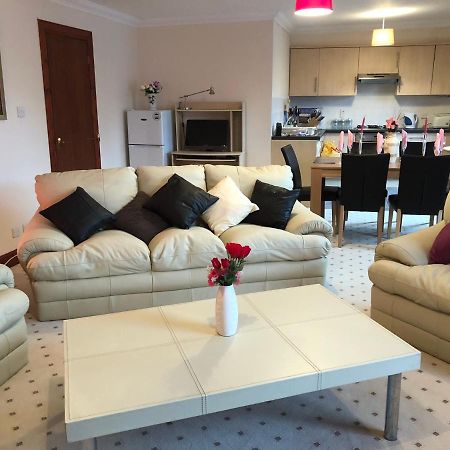 Executive Serviced Apartments 1 Forfar Exteriör bild