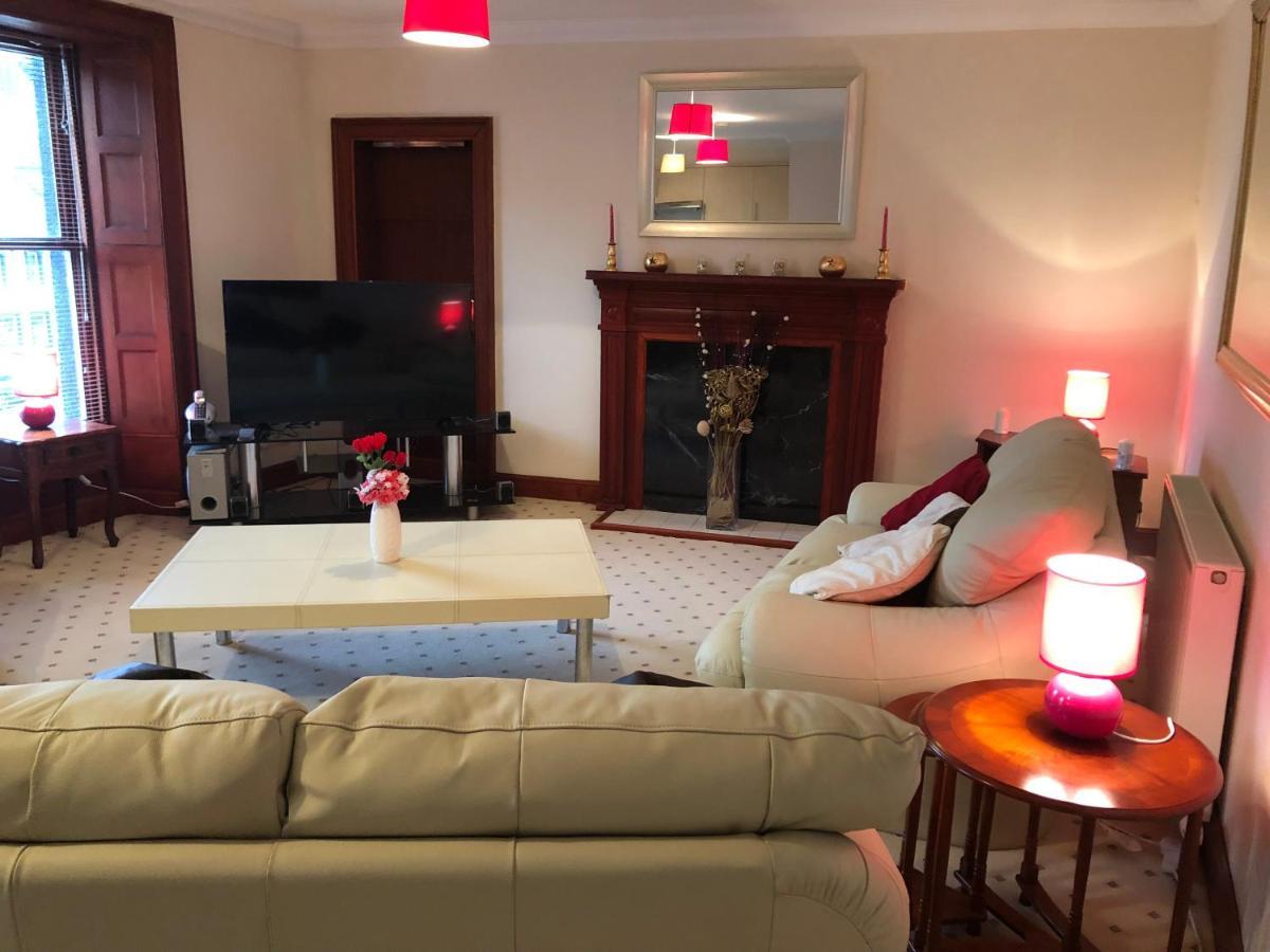 Executive Serviced Apartments 1 Forfar Exteriör bild